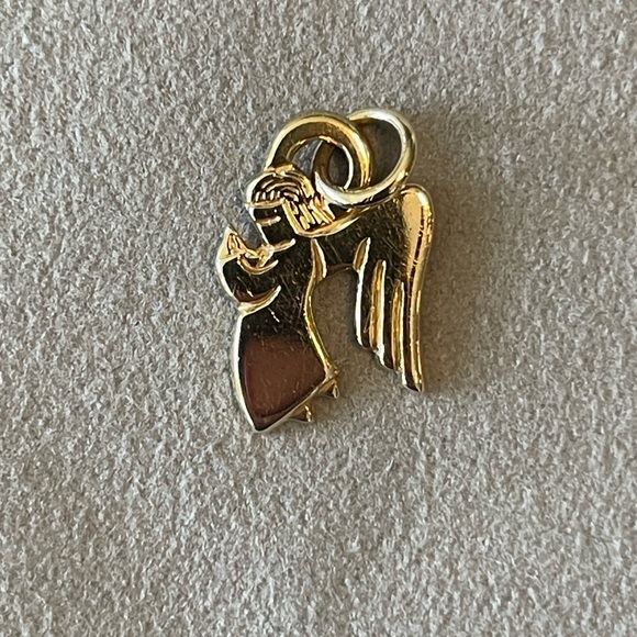 14k Gold Retired James Avery Praying Angel - Picture 4 of 5